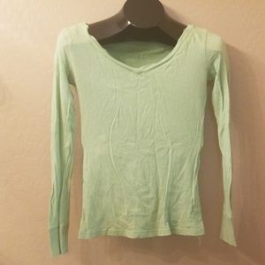 Green aeropostale long sleeve shirt